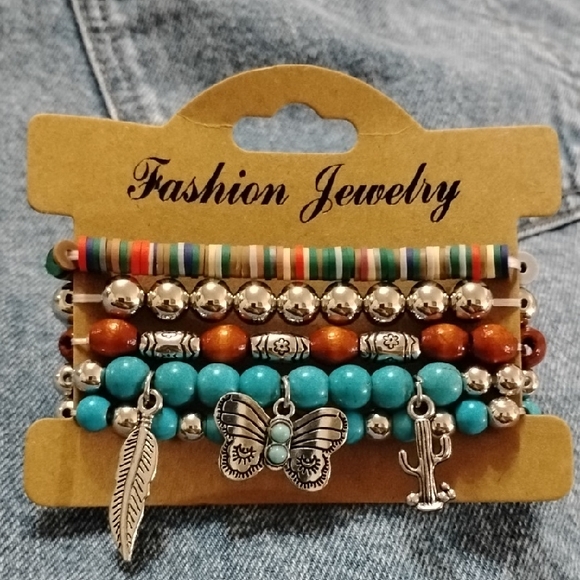Hand Made Jewelry - Chic Turquoise and Silver Charm Bracelet Set